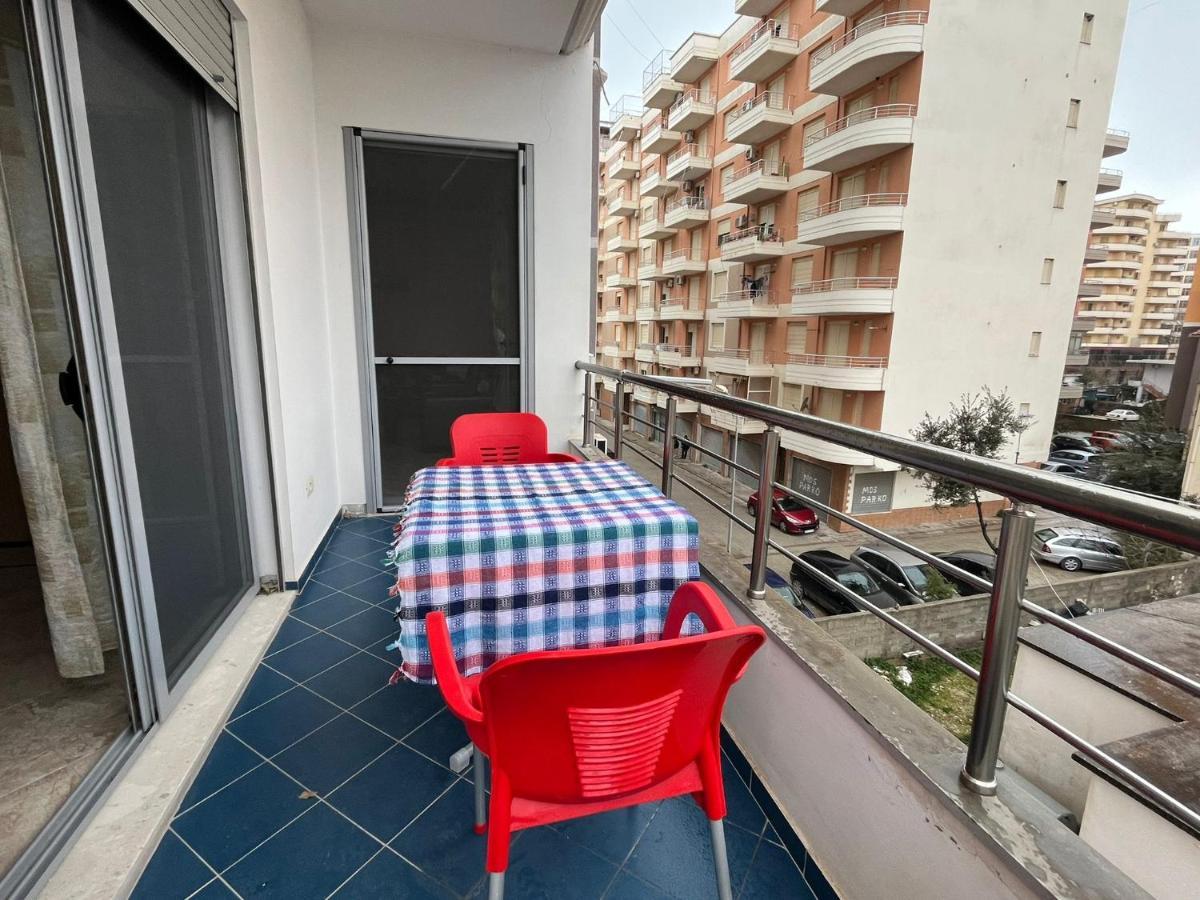 Lungomare Vlore Con Garage Privato Exterior foto